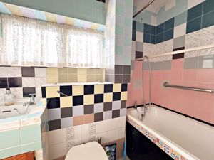 Bathroom- click for photo gallery